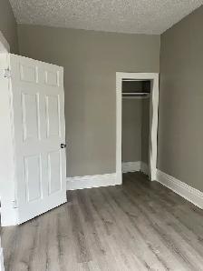 3 bedrooms side by side Duplex for rent in the North end - Photo 5