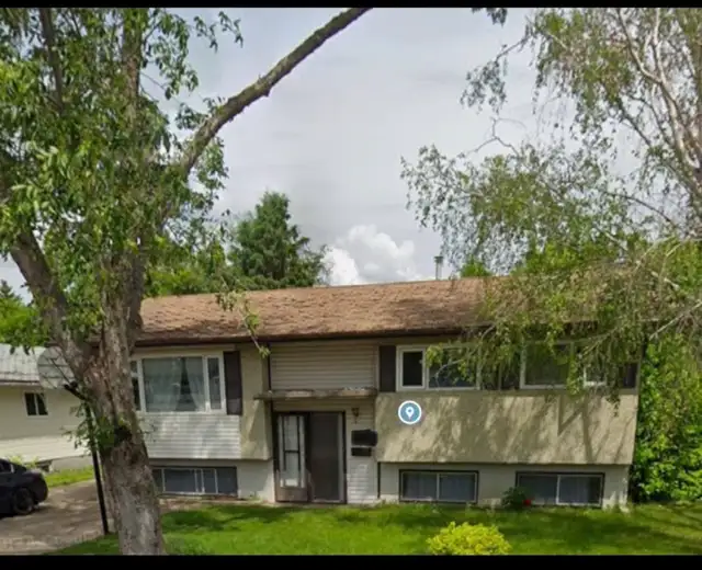 3 available Private rooms for rent.