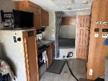 2007 Jayco Octane toy hauler - Photo 6
