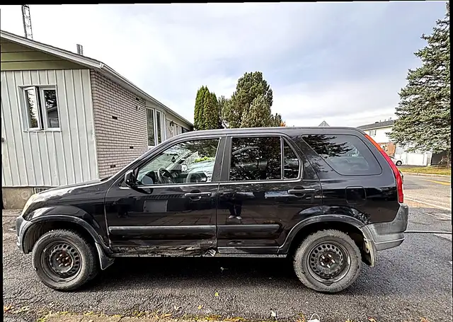 Titre : Honda CR-V 2002 EX AWD — 245 000 km — 1 seul propriétair