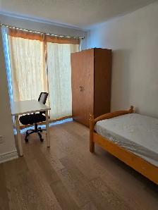 Room for Rent / North York / York Uni. Village - Photo 4