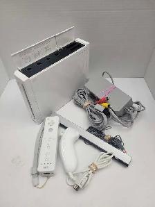 Nintendo Wii System RVL-001 GameCube Compatible