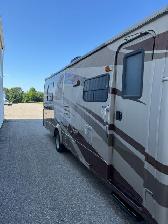 2010 Forest River Lexington GTS 300SS RV SAFETIED - Photo 2