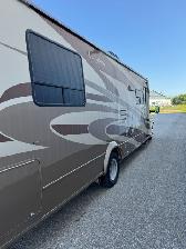 2010 Forest River Lexington GTS 300SS RV SAFETIED - Photo 3