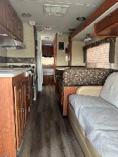 2010 Forest River Lexington GTS 300SS RV SAFETIED - Photo 8