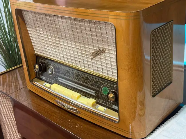 Radio Saba automatic (1956)