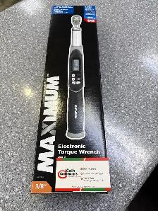 MAXIMUM Electronic Torque 058-03236 3/8" digital torque wrench