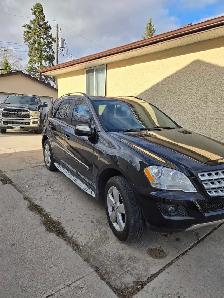 Mint 2009 Mercedez Benz - Photo 2