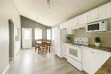 FORE SALE - 101 Channelside Cove SW Airdrie - Photo 4
