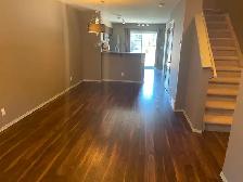 Townhouse for Rent - 2 Bed, 3 Bath - A/C, 2 Parking, Clearview - Photo 3