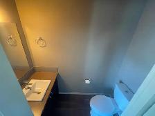 Townhouse for Rent - 2 Bed, 3 Bath - A/C, 2 Parking, Clearview - Photo 6