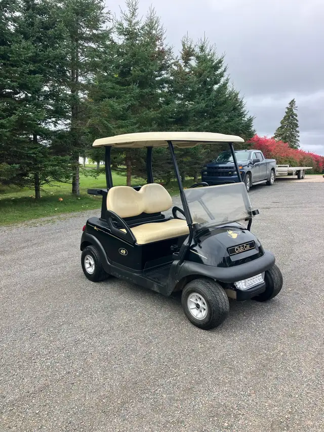 ClubCar Precedent Electric Golf Cart