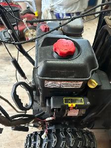 PP115E27 Poulan Pro Snow Blower for Sale - Photo 3