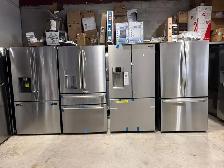 LG 33' 24.5 Cu. Ft. French Door Refrigerator with Water & Ice Di - Photo 3