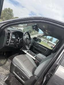 2017 Dodge RAM SLT - Photo 2