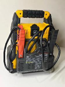 CAT CJ1000CPCA 1000A Jump Starter & Compressor - Photo 4