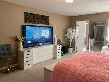 Large Furnished room with PRIVATE washroom with free parking