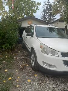 2011 chevy Traverse - Photo 2