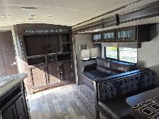 2017 Shadow Cruiser 289RBS - Photo 5