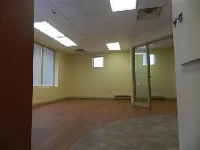 NEW COMMERCIAL MEDICAL SPACE- CARLING AVENUE- CIVIC HOSPITAL- - Photo 5