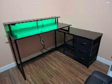computer desk - Photo 9