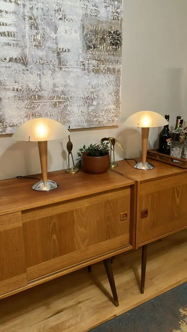 Mid century modern. Vintage. 2 lampes IKEA KVINTOL / Buffet TEAK