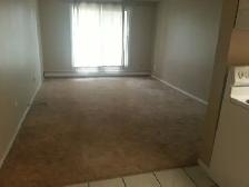 1 Bdr from October  15 for $1175 with Balcony –Central - Photo 3