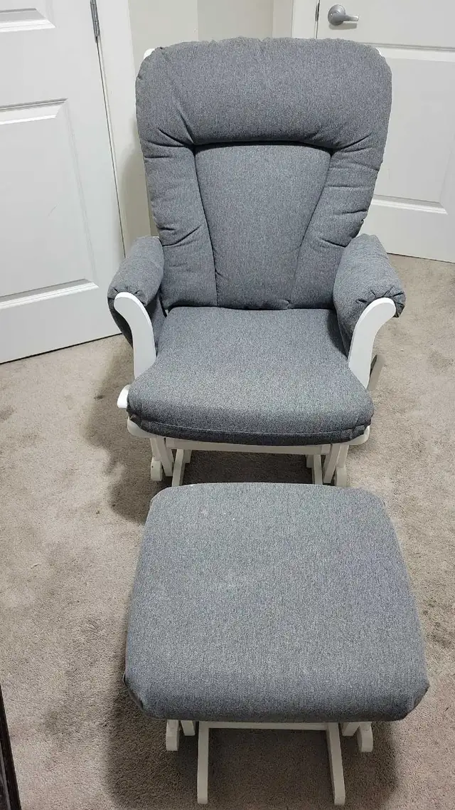 Dutailier Glider