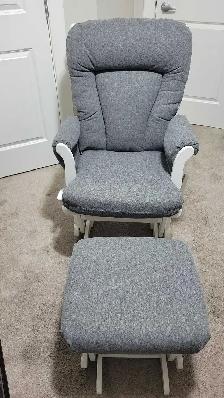 Dutailier Glider