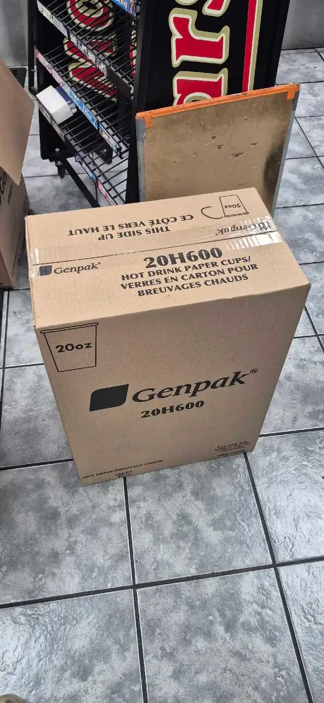 Genpak Hot Drink Paper Cups with FREE Lids