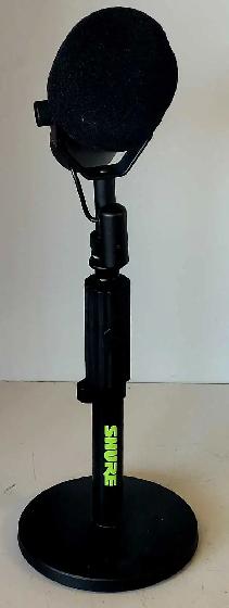SM7B Large Diaphragm Cardioid Dynamic Microphone (32791888)