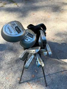 Golf bag and clubs - Photo 4