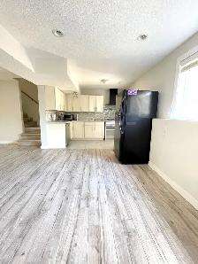 Bright 1-Bedroom Walkout Basement suite in Panaroma NW - Photo 3