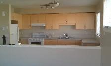 3 bed/1.5 bath Townhouse in Harbour Landing available Nov,1 - Photo 4