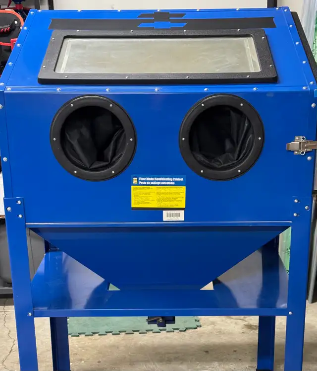 floor model sandblaster