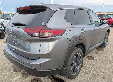 2025 Nissan Rogue SV MOONROOF AWD - Photo 5