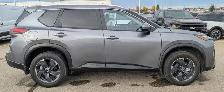 2025 Nissan Rogue SV MOONROOF AWD - Photo 6