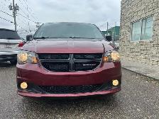 2019 Dodge Grand Caravan SXT 2WD STOW N GO ONE OWNER! - Photo 2