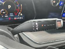 2025 Chevrolet Suburban LS - Photo 17
