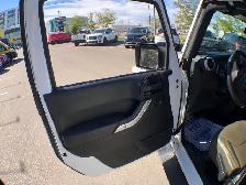 2018 Jeep Wrangler SAHARA JK UNLIMITED 4X4 LEATHER BLUETOOTH TOW - Photo 21