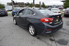 2017 Chevrolet Cruze LT - Photo 3