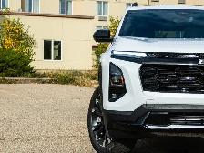 2027 Chevrolet Equinox AWD RS - Photo 6