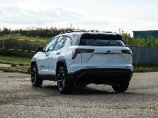 2027 Chevrolet Equinox AWD RS - Photo 12