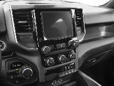 2027 Ram 1500 Express Night Edition Crew 4x4 3.0L Bucket Seats - Photo 17