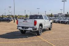 2026 GMC Sierra 1500 AT4 - Photo 9