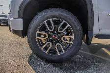 2026 GMC Sierra 1500 AT4 - Photo 13