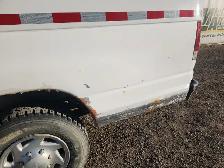 2011 Ford E-Series - Photo 21