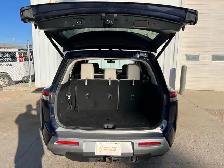 2023 Nissan Pathfinder SL AWD 7 Passenger | Command Start | Heat - Photo 31