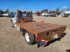 2007 Ford F550 - Photo 3