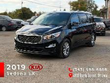 2019 Kia Sedona LX - Photo 2